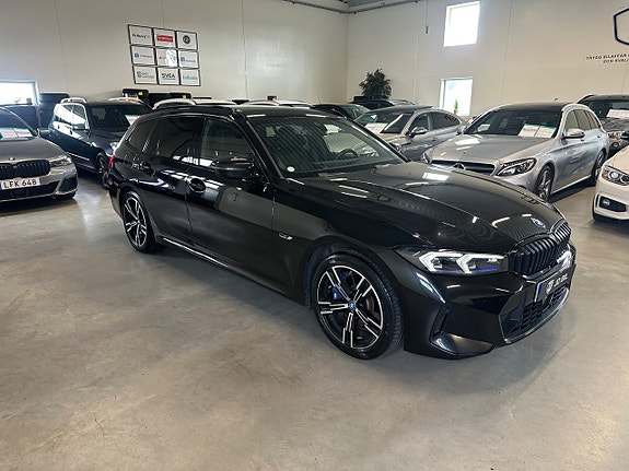 BMW 330e 12 of 27