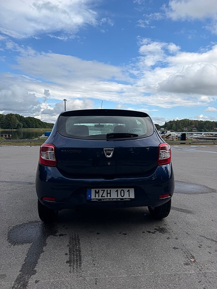 Dacia Sandero 3 of 11