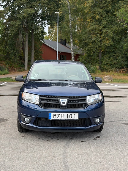 Dacia Sandero 2 of 11