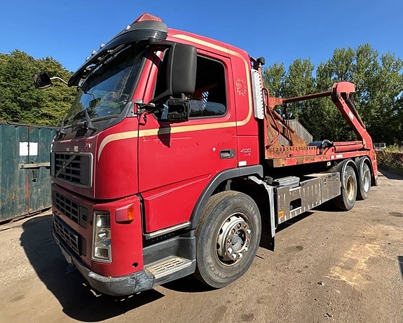 Volvo FM 400 2 of 24