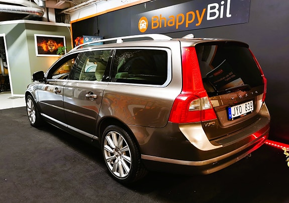 Volvo V70 6 of 28