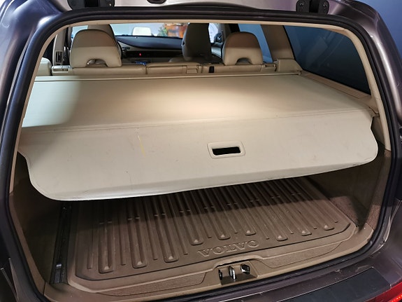 Volvo V70 25 of 28
