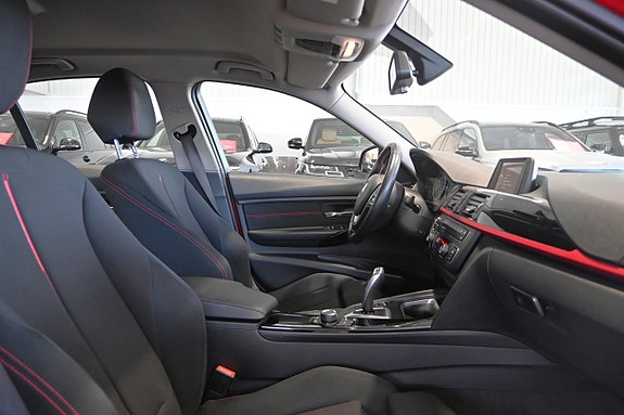 BMW 328i 11 of 22