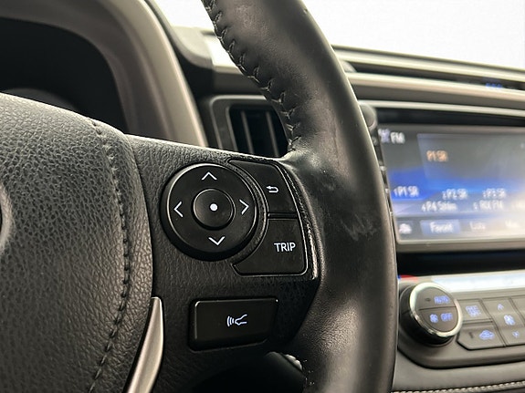 Toyota RAV4 13 of 30