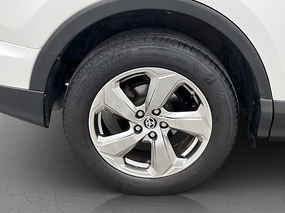Toyota RAV4 26 of 30