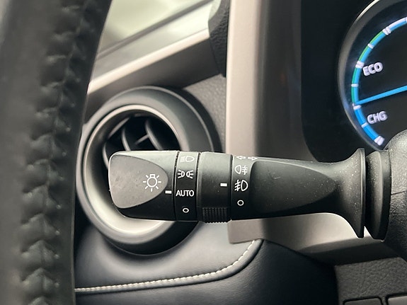 Toyota RAV4 30 of 30