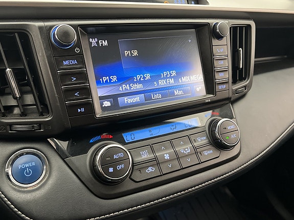 Toyota RAV4 17 of 30