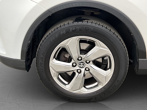 Toyota RAV4 24 of 30