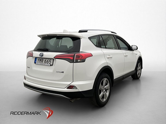 Toyota RAV4 8 of 30
