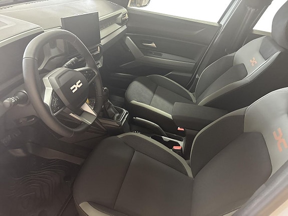 Dacia Duster 6 of 10