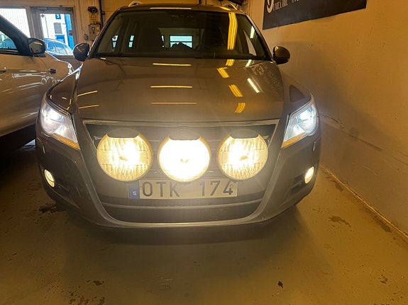 Volkswagen Tiguan 3 of 11