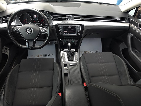 Volkswagen Passat Alltrack 8 of 13