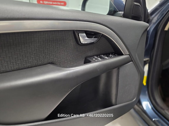 Volvo V70 9 of 17