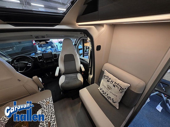 Adria Coral SUPREME 670 SL - Fiat MultiJet3 140 hk HD 43H 9 of 18