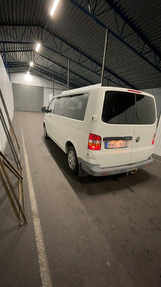 Volkswagen Transporter 2 of 3