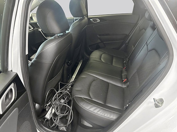 Kia Ceed 9 of 16