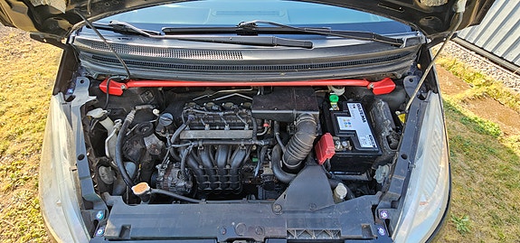 Mitsubishi Colt 6 of 6