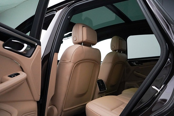Porsche Macan S 7 of 26