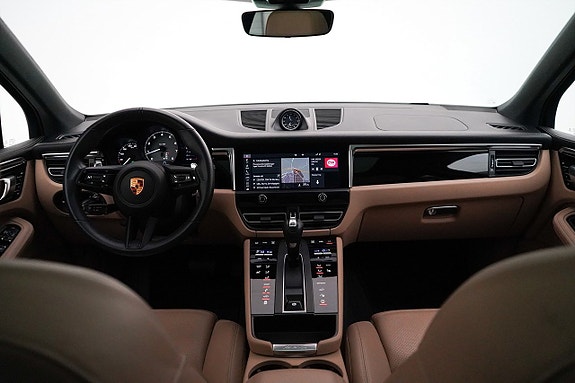 Porsche Macan S 9 of 26