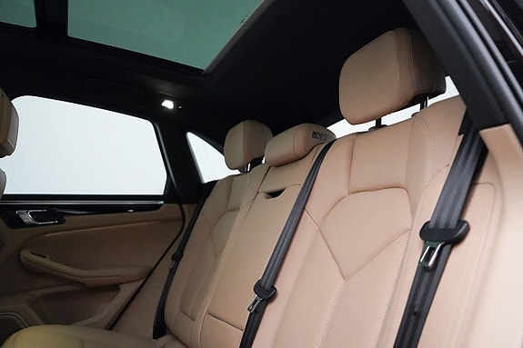 Porsche Macan S 8 of 26