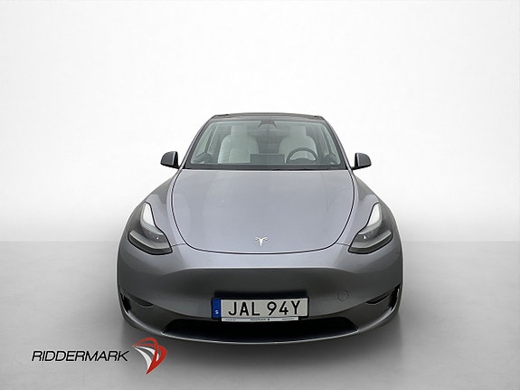 Tesla Model Y 3 of 30