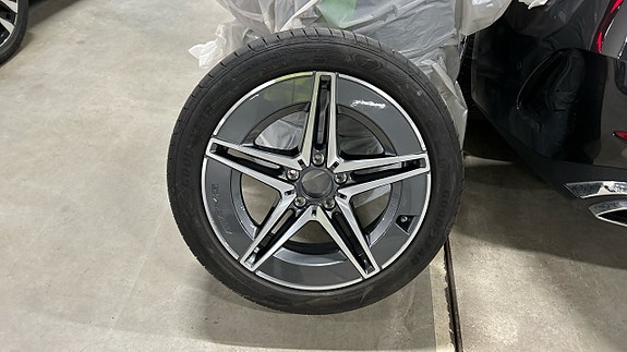 Mercedes-Benz C300 5 of 23