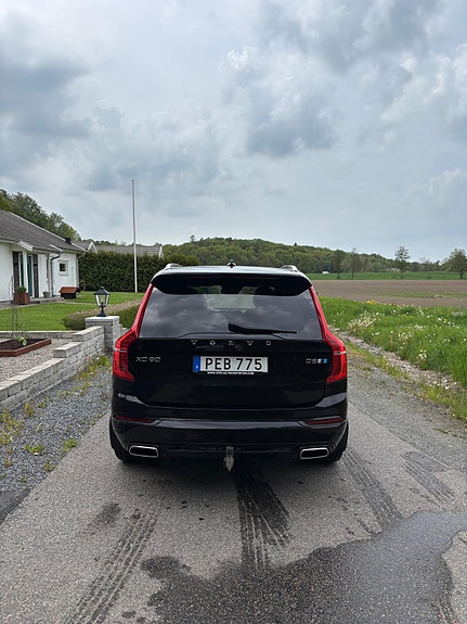 Volvo XC90 4 of 21