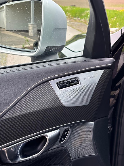 Volvo XC90 7 of 21
