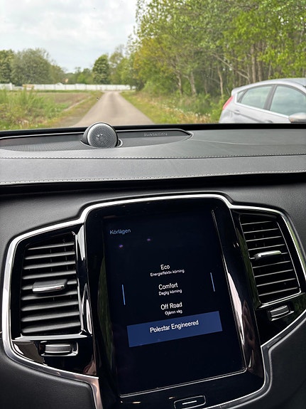 Volvo XC90 20 of 21