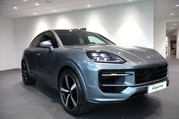 Porsche Cayenne 3 of 26