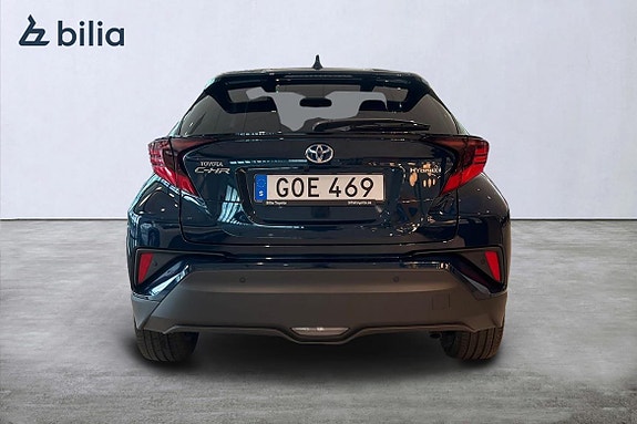 Toyota C-HR 5 of 21