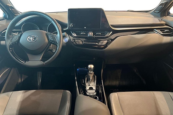 Toyota C-HR 10 of 21