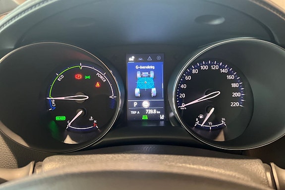 Toyota C-HR 16 of 21