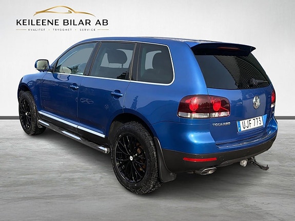 Volkswagen Touareg 8 of 25