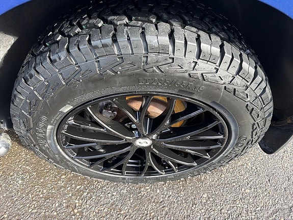 Volkswagen Touareg 16 of 25