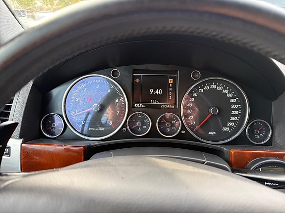Volkswagen Touareg 11 of 25