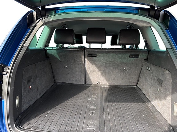 Volkswagen Touareg 10 of 25