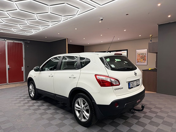 Nissan Qashqai 2 of 17