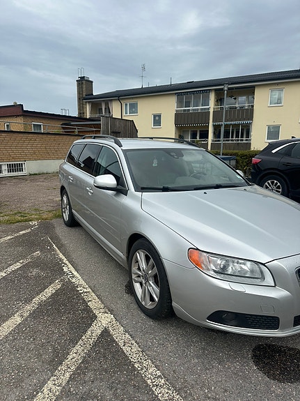 Volvo V70 5 of 10
