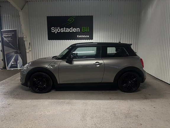 MINI Cooper S 2 of 17