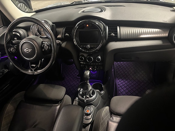 MINI Cooper S 7 of 17