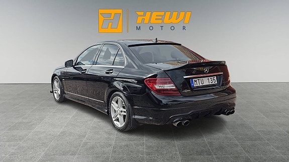 Mercedes-Benz C180 2 of 21