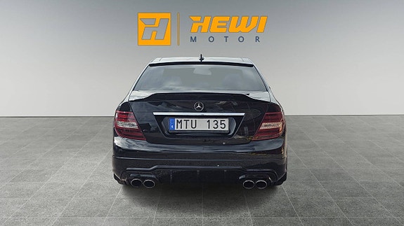 Mercedes-Benz C180 3 of 21