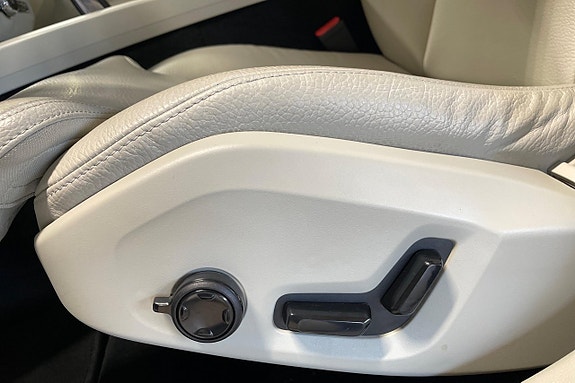 Volvo V60 Cross Country 18 of 26