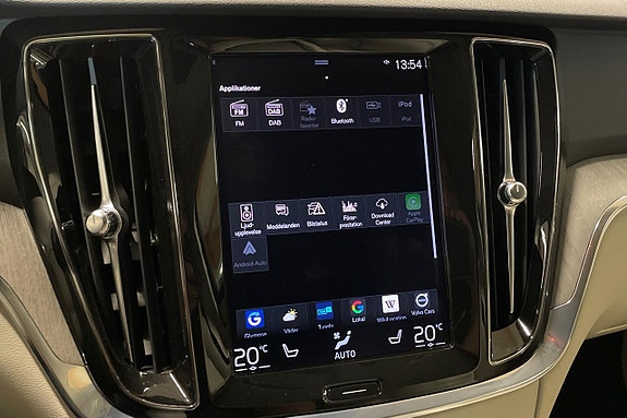Volvo V60 Cross Country 16 of 26