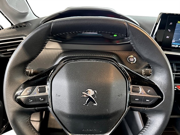 Peugeot e-208 7 of 17