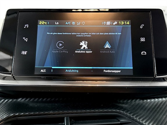 Peugeot e-208 9 of 17