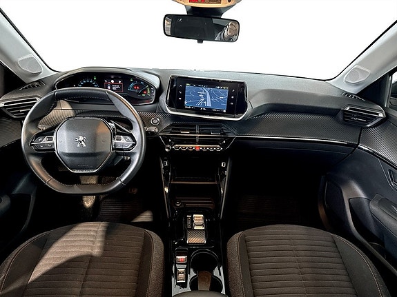 Peugeot e-208 6 of 17