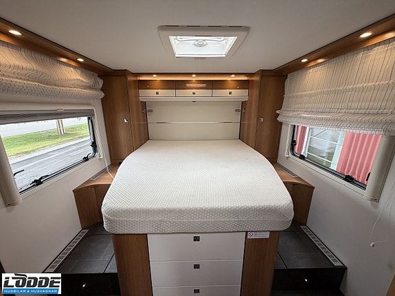 Dethleffs Globetrotter XL-I 7850 (EP Hydrauliska stödben, Automat) 12 of 16