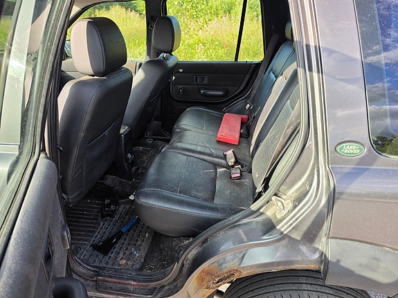 Land Rover Freelander 7 of 8